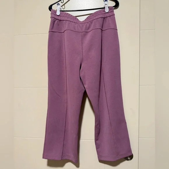 Lululemon Softstreme High-Rise Straight Leg Cropped Pant in Velvet Dust Size 10 - Picture 6 of 16